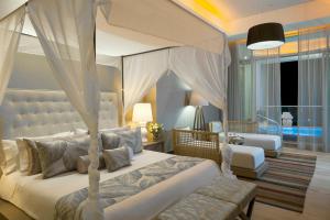 Grand Luxxe Four Bedroom Residence - Bedroom Grand Luxxe Four Bedroom Residence - Bedroom