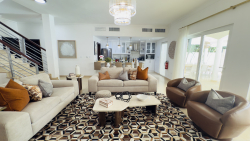 Royal Villa #27