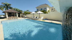 Royal Villa #33