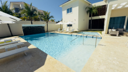 Royal Villa #33