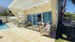 Royal Villa #33