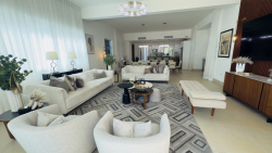 Royal Villa #33