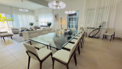 Royal Villa #33