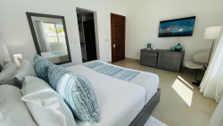 Royal Villa #33