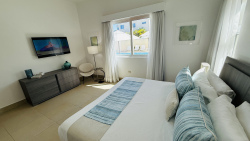 Royal Villa #33