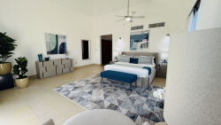Royal Villa #33