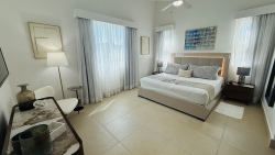 Royal Villa #33