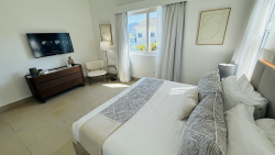 Royal Villa #33