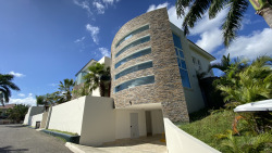 Royal Villa #33