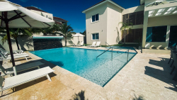 Royal Villa #33